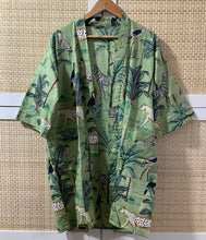 Load image into Gallery viewer, ENA GREEN Short Kimono