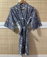 Load image into Gallery viewer, KRISH Short Kimono