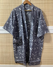 Load image into Gallery viewer, KRISH Short Kimono