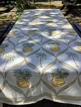 Load image into Gallery viewer, PINYA Table Cover