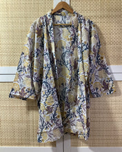 Load image into Gallery viewer, AAIMA Short Kimono