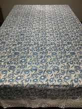 Load image into Gallery viewer, RAWIYA Table Cover and Napkin Set