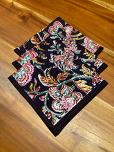 Load image into Gallery viewer, TALI Table cover and Napkin Set