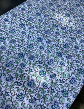 Load image into Gallery viewer, ARUSHI Table Cover and Napkin Set