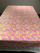 Load image into Gallery viewer, YANDURA BLUSH Table Cover and Napkin Set