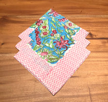 Load image into Gallery viewer, JUJUBE Table Cover and Napkin Set