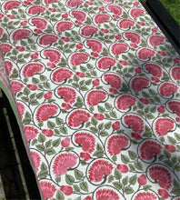 Load image into Gallery viewer, KAMAL ON WHITE Table Cover