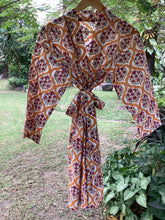 Load image into Gallery viewer, TABITHA Short Kimono