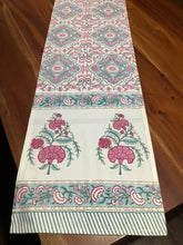 Load image into Gallery viewer, AMELIE Table Runner
