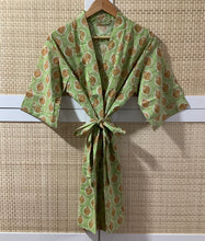 Load image into Gallery viewer, AAHANA Short Kimono
