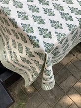 Load image into Gallery viewer, MATAHUM GREEN Table Cover

