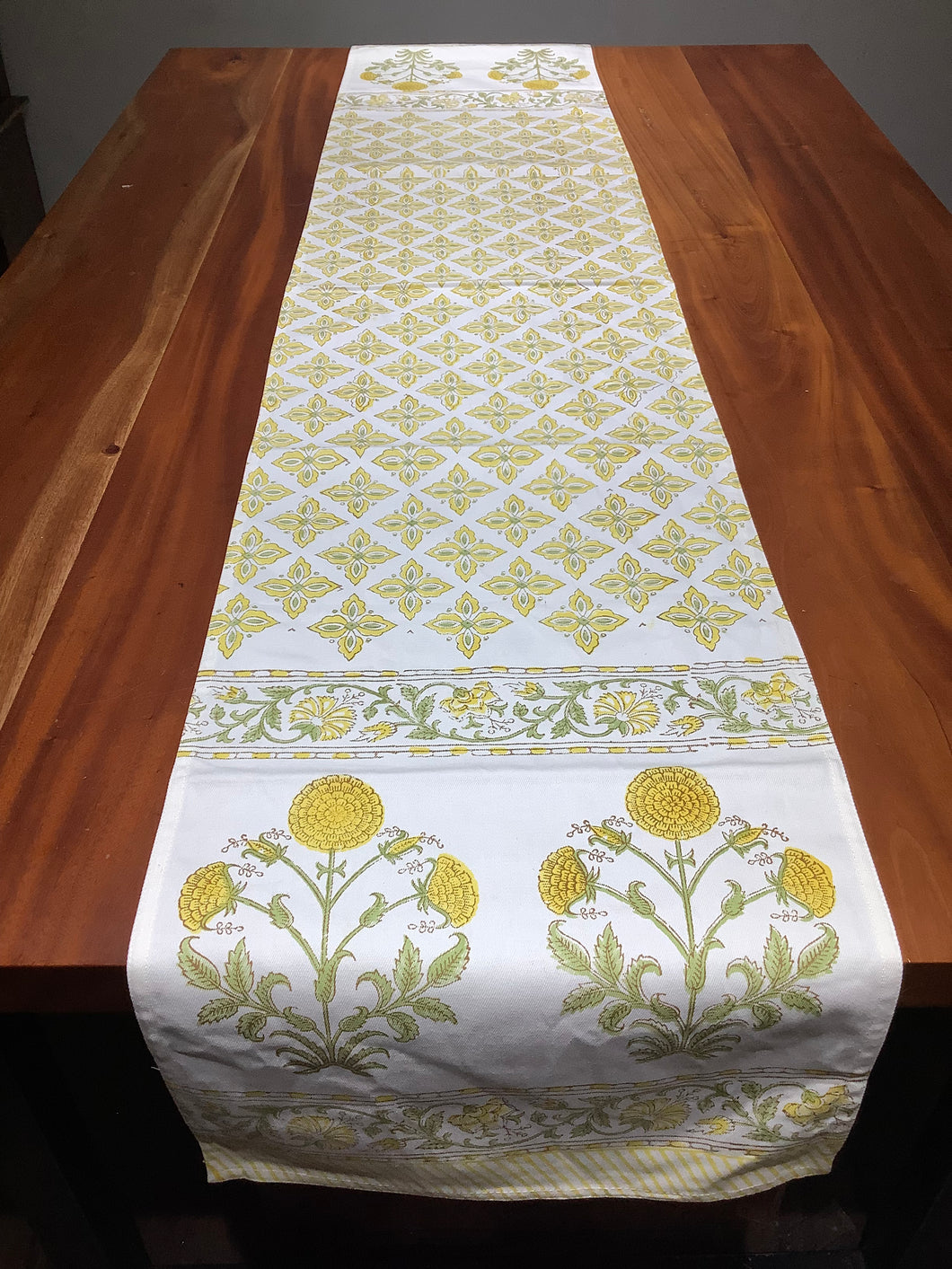 SOLENE Table Runner