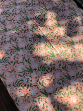Load image into Gallery viewer, ASHAMI Table Cove
