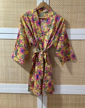 Load image into Gallery viewer, SHOHIDA Short Kimono
