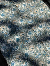 Load image into Gallery viewer, AADRIKA Table Cover
