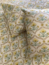 Load image into Gallery viewer, RESTEN Bed Cover Set
