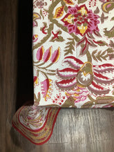Load image into Gallery viewer, AMARANTH Table Cover
