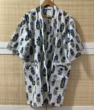 Load image into Gallery viewer, PRISCA Short Kimono
