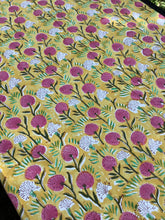 Load image into Gallery viewer, YANDURA Table Cover
