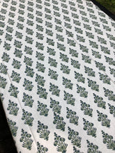 Load image into Gallery viewer, MATAHUM GREEN Table Cover
