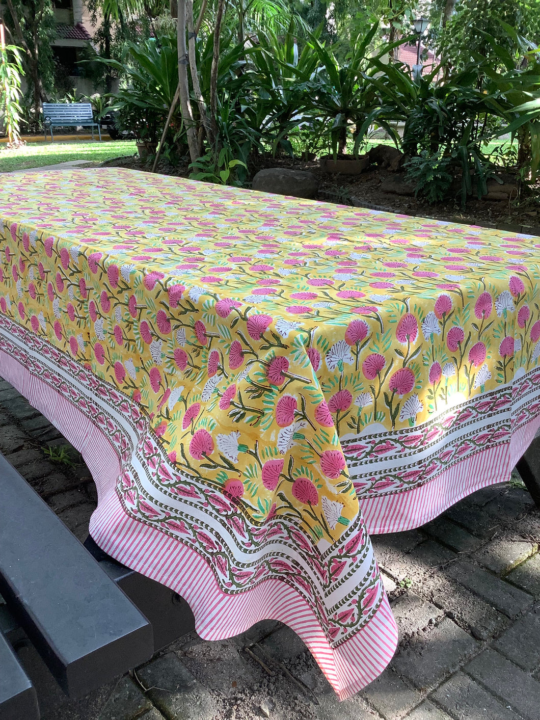 YANDURA Table Cover