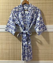 Load image into Gallery viewer, AADARSHA Short Kimono
