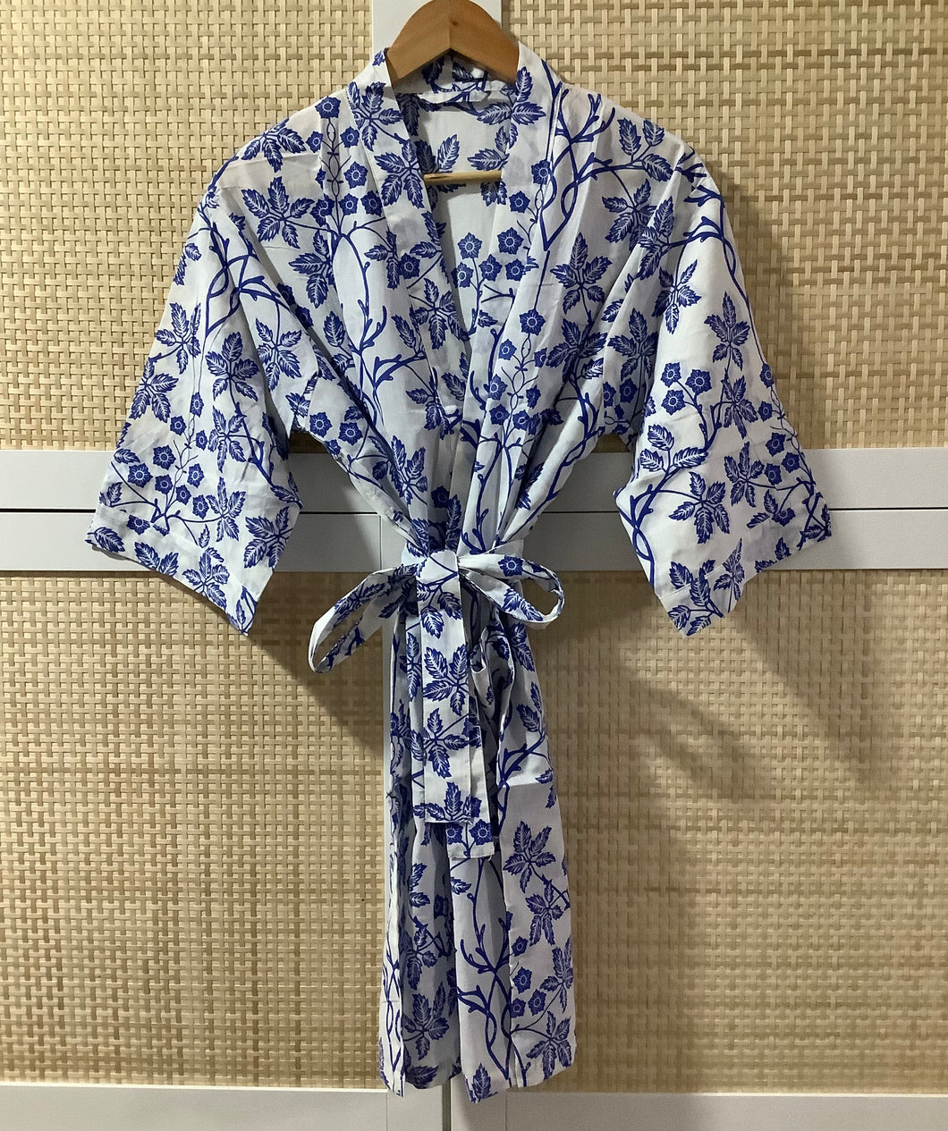 AADARSHA Short Kimono