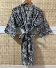 Load image into Gallery viewer, KAALA Short Kimono
