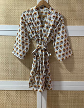 Load image into Gallery viewer, MOHINA Short Kimono
