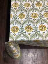 Load image into Gallery viewer, AGATHE Table Cover
