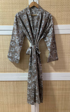 Load image into Gallery viewer, SHOIRA Long Kimono
