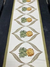 Load image into Gallery viewer, PINYA Table Runner
