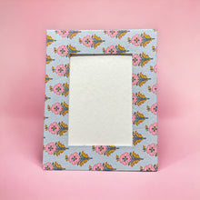 Load image into Gallery viewer, FLORA Photo Frame
