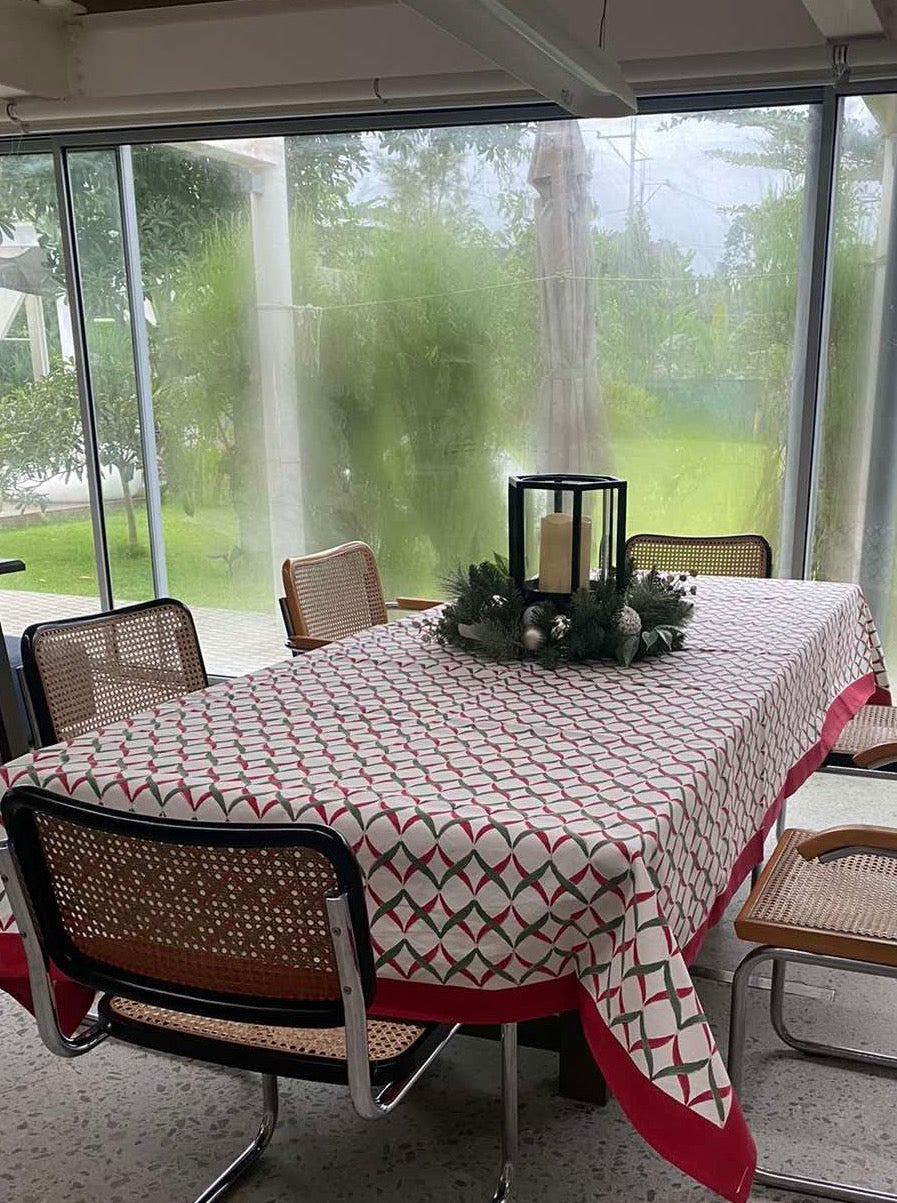 SHANKHA BLEND Table Cover