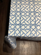 Load image into Gallery viewer, BAMBUSA BLUE Table Cover
