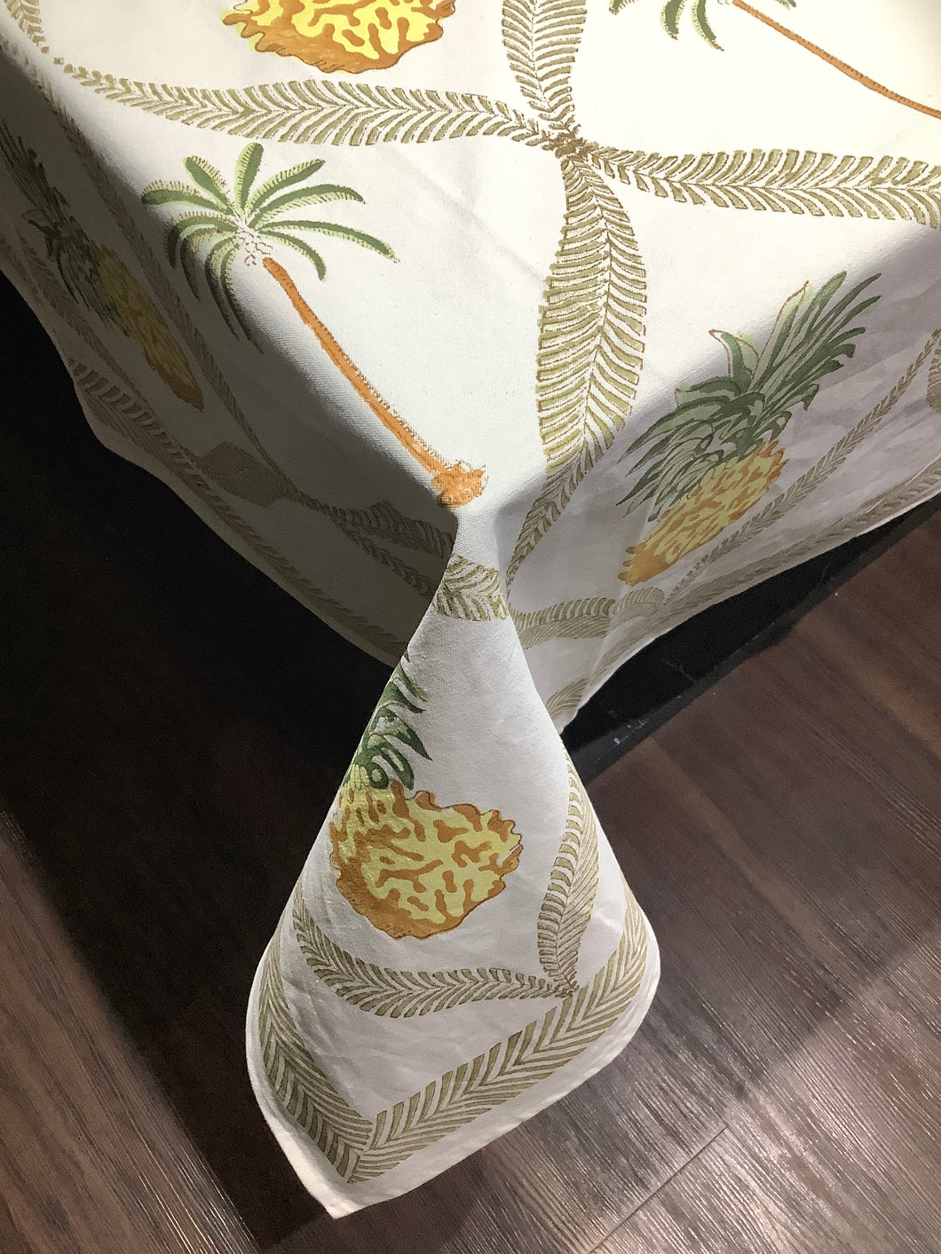 PINYA Table Cover