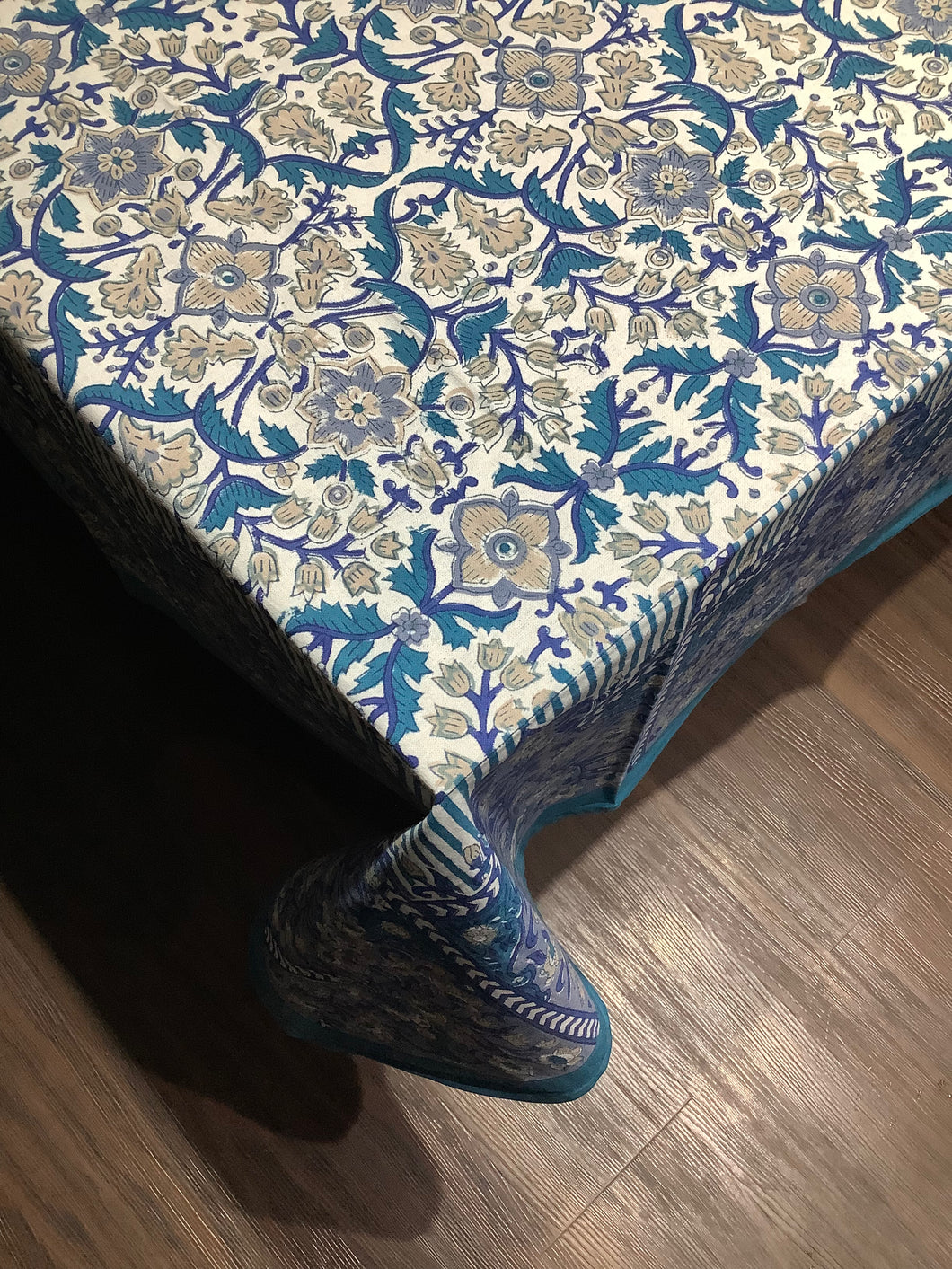 DHAMYA Table Cover