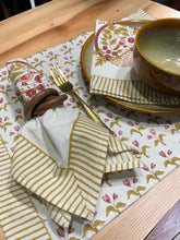 Load image into Gallery viewer, GWYLAN Placemat and Napkin Set
