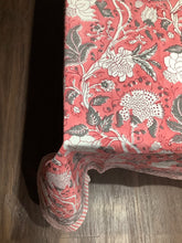 Load image into Gallery viewer, ZAYRAH Table Cover and Napkin Set
