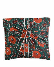 Load image into Gallery viewer, DAISY Pajama Set
