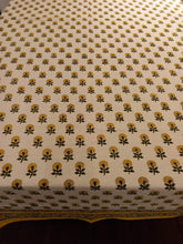 Load image into Gallery viewer, SUNA Table Cover
