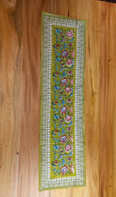 Load image into Gallery viewer, OLIVIA Table Runner
