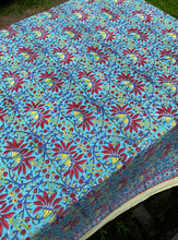 Load image into Gallery viewer, SHYLA Table Cover and Napkin set (6, 8 and 12)
