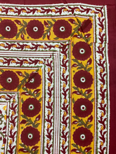 Load image into Gallery viewer, RICHA Table Cover
