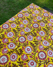 Load image into Gallery viewer, MADMITA Table Cover
