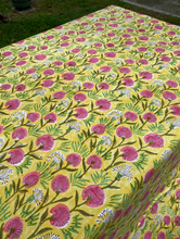 Load image into Gallery viewer, YANDURA Table Cover

