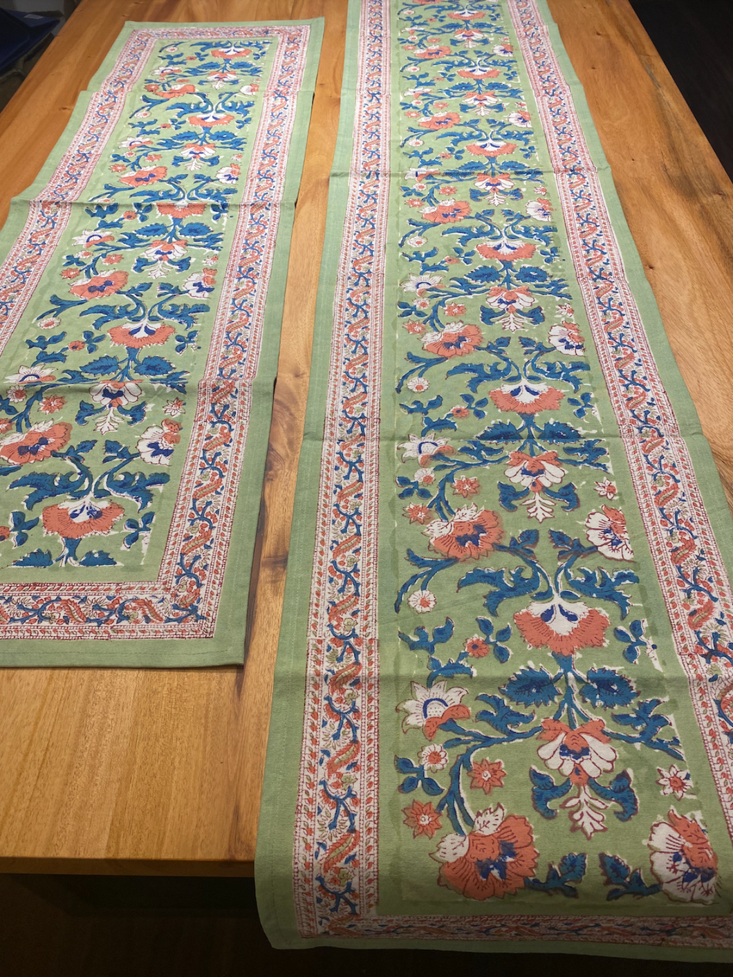 MOSS Table Runner