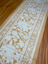 Load image into Gallery viewer, EESHA Table Runner
