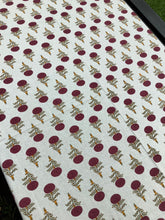 Load image into Gallery viewer, DAHLIA Table Cover and Napkin Set

