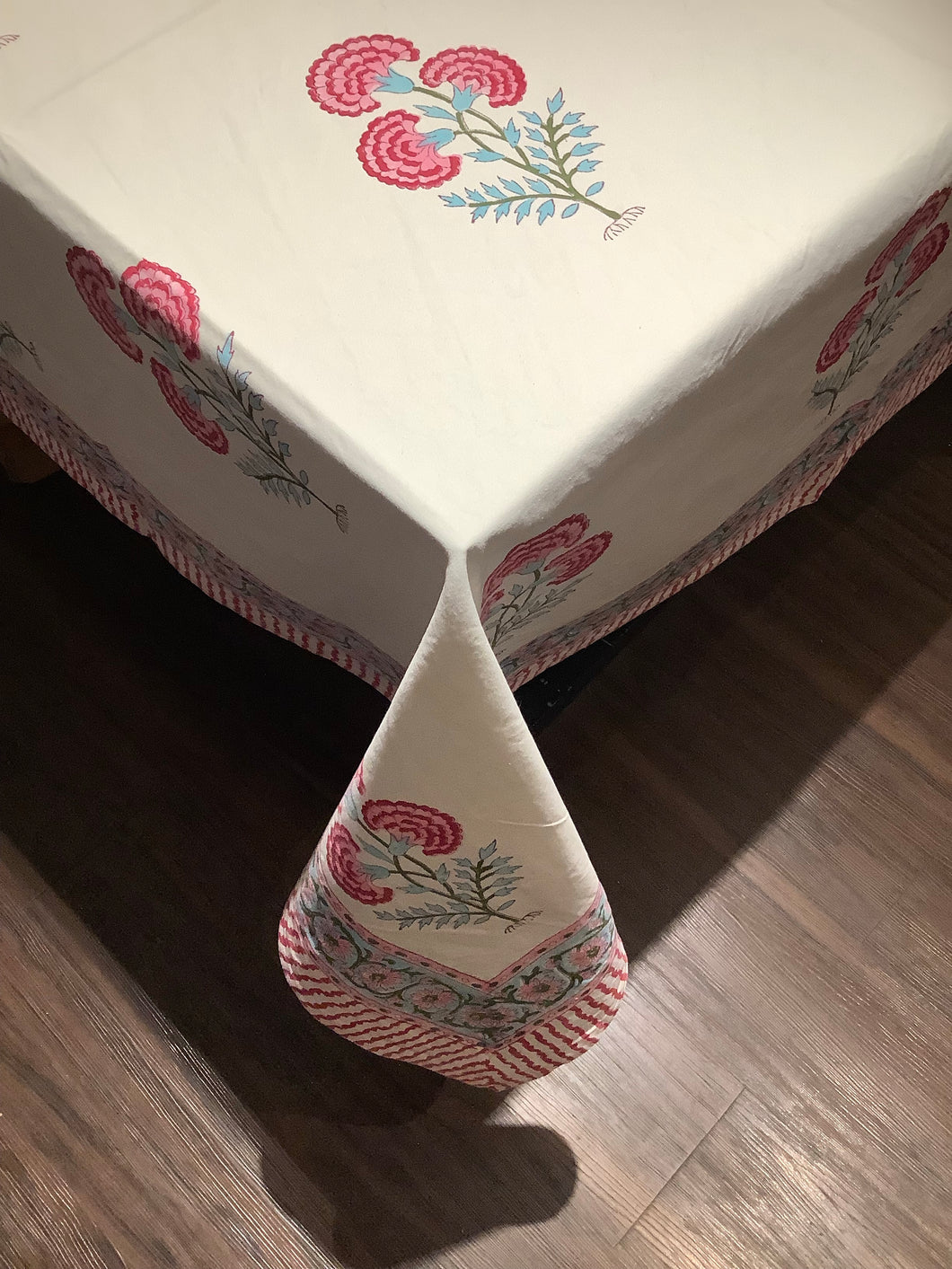 BEGONIA Table Cover